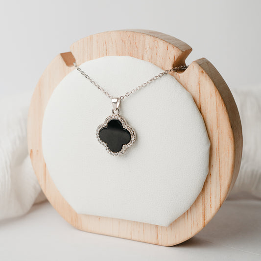 Collar trébol negro circones