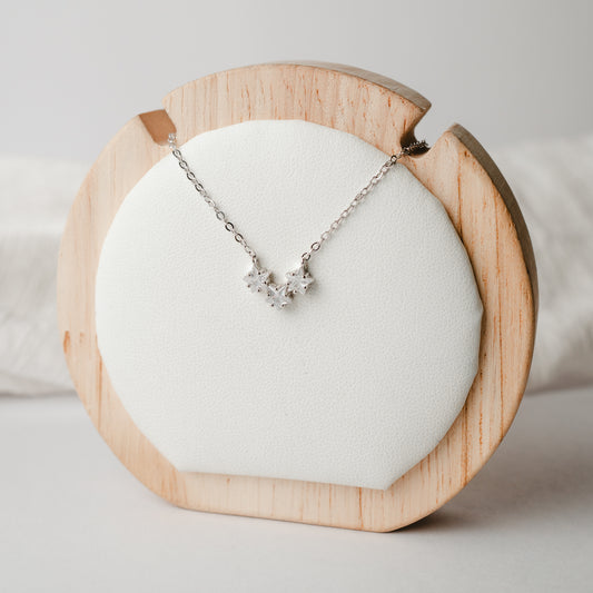 Collar tres estrellas
