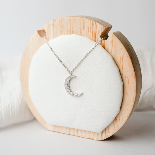 Collar media luna circones