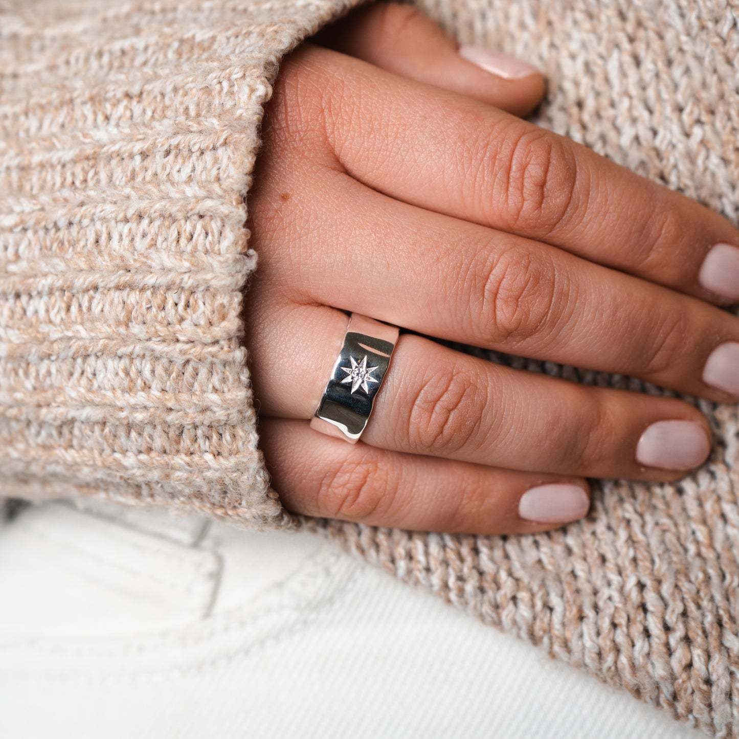 Anillo ajustable estrella fugaz