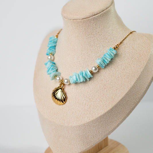 Collar conchita y mostacillas