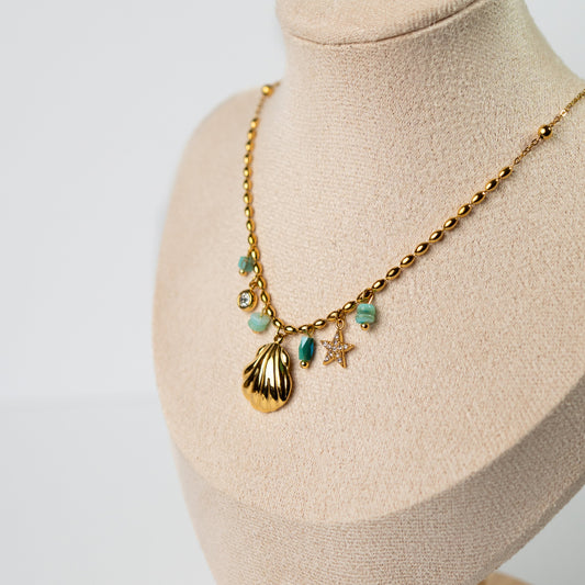 Collar de conchita y mostacillas