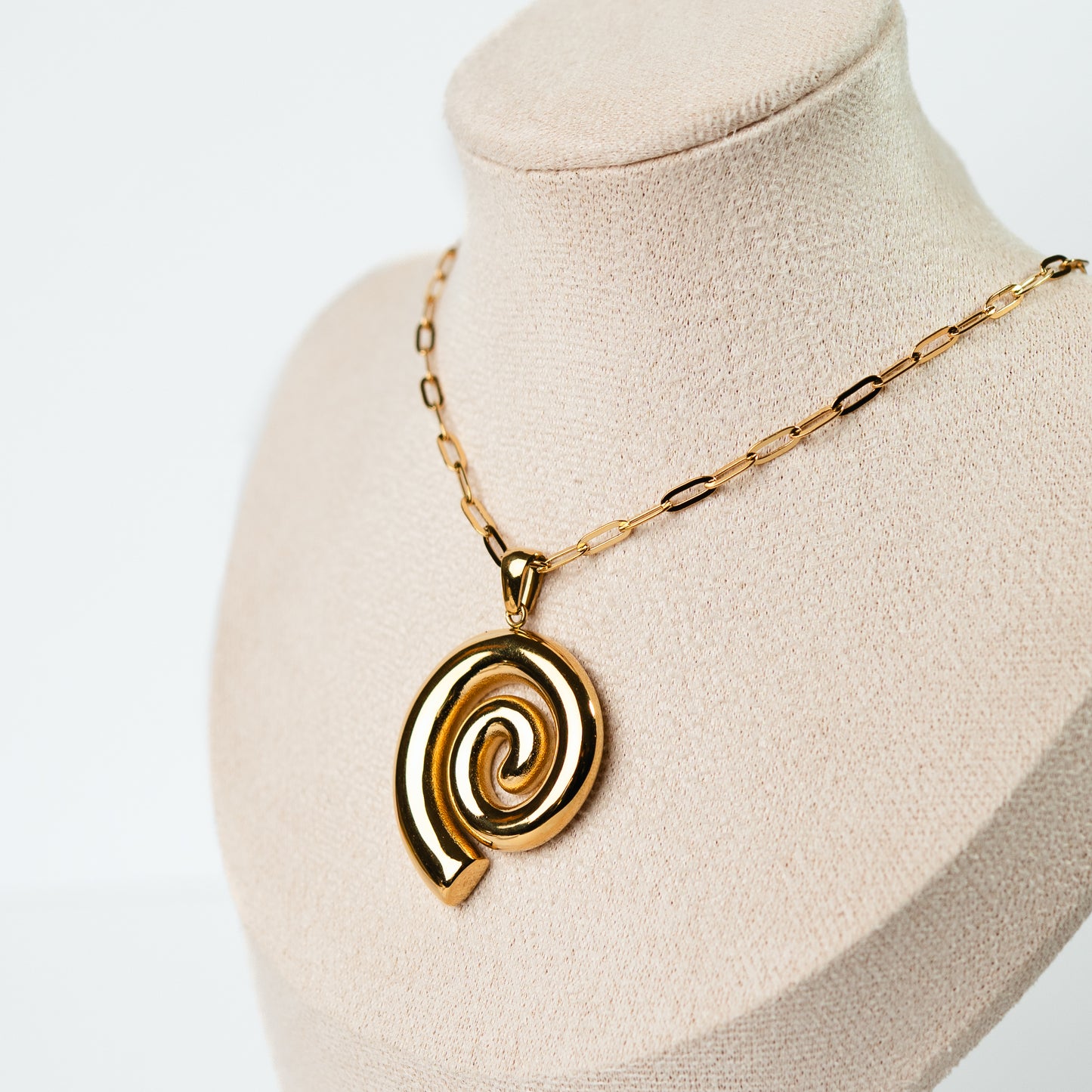 Collar de conchita espital