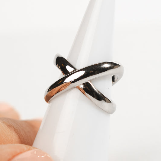 Anillo ajustable cruzado