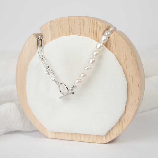 Collar chocker timón y perlas
