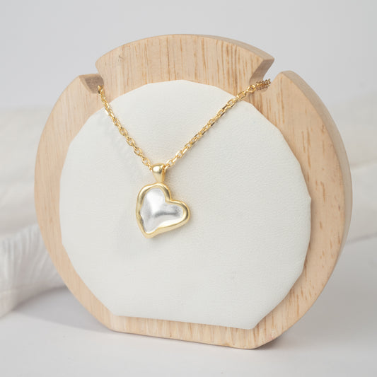 Collar corazón bañado en oro