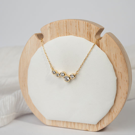 Collar circones bañado en oro