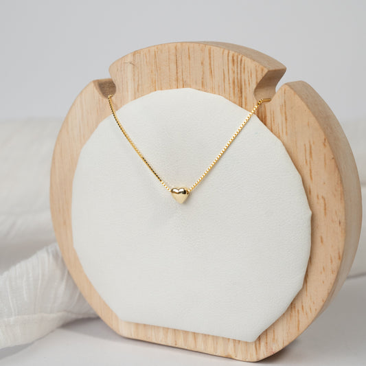 Collar punto de corazón pequeño bañado en oro