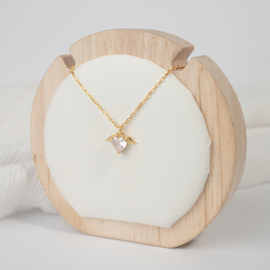 Collar corazón y alitas bañado en oro