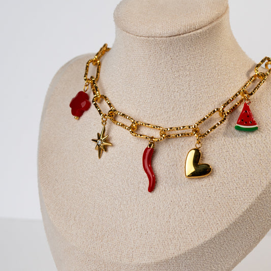 Collar eslabones con chiches diseño bañado en oro