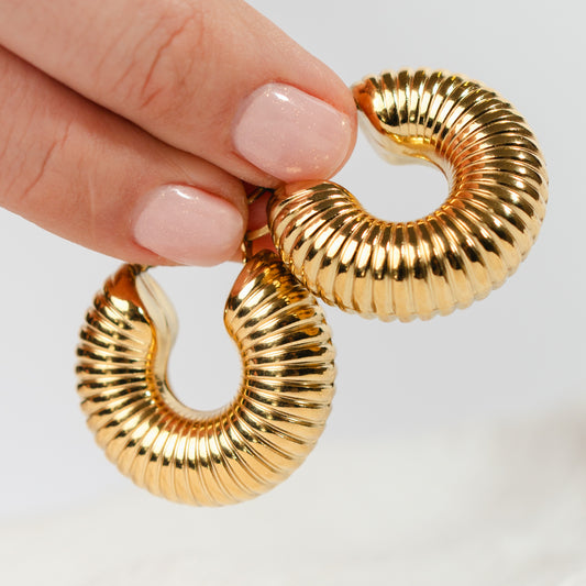 Aros argolla diseño bañado en oro