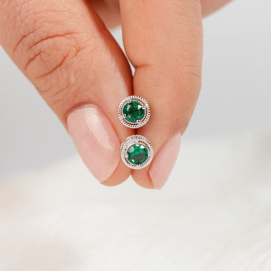 Aros pegados circón verde
