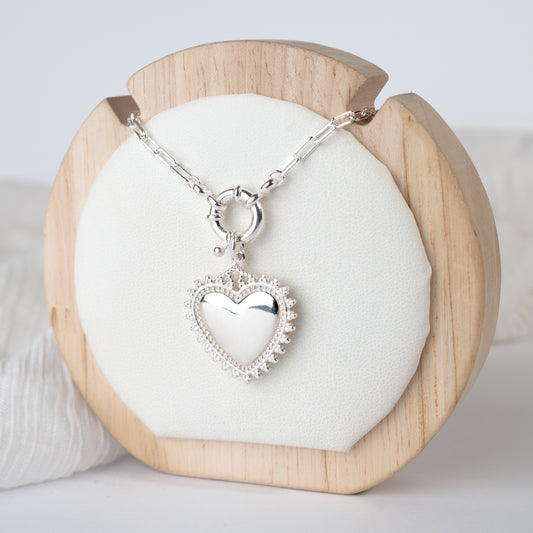 Collar de corazón timón