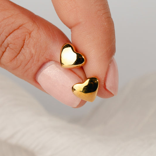 Aros pegados corazón bañado en oro