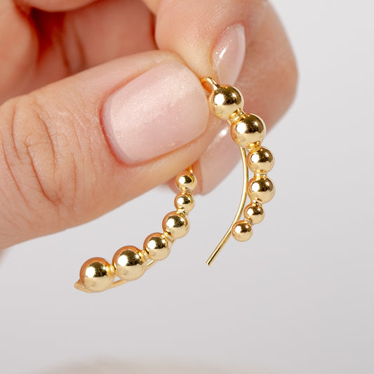 Aros trepadores esferas bañado en oro