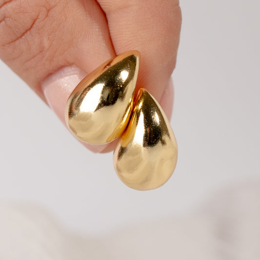 Aros pegados gota pequeña bañado en oro