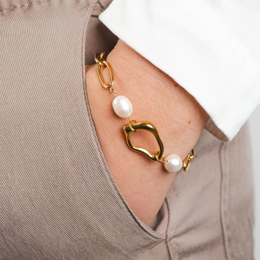 Pulseras perlas y eslabones bañado en oro