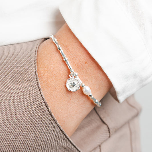 Pulsera mostacillas corazón y perla