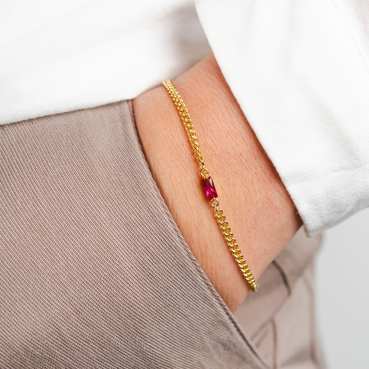 Pulsera circón fucisa bañado en oro