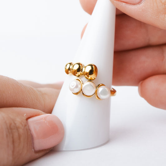 Anillo ajustable perlas bañado en oro