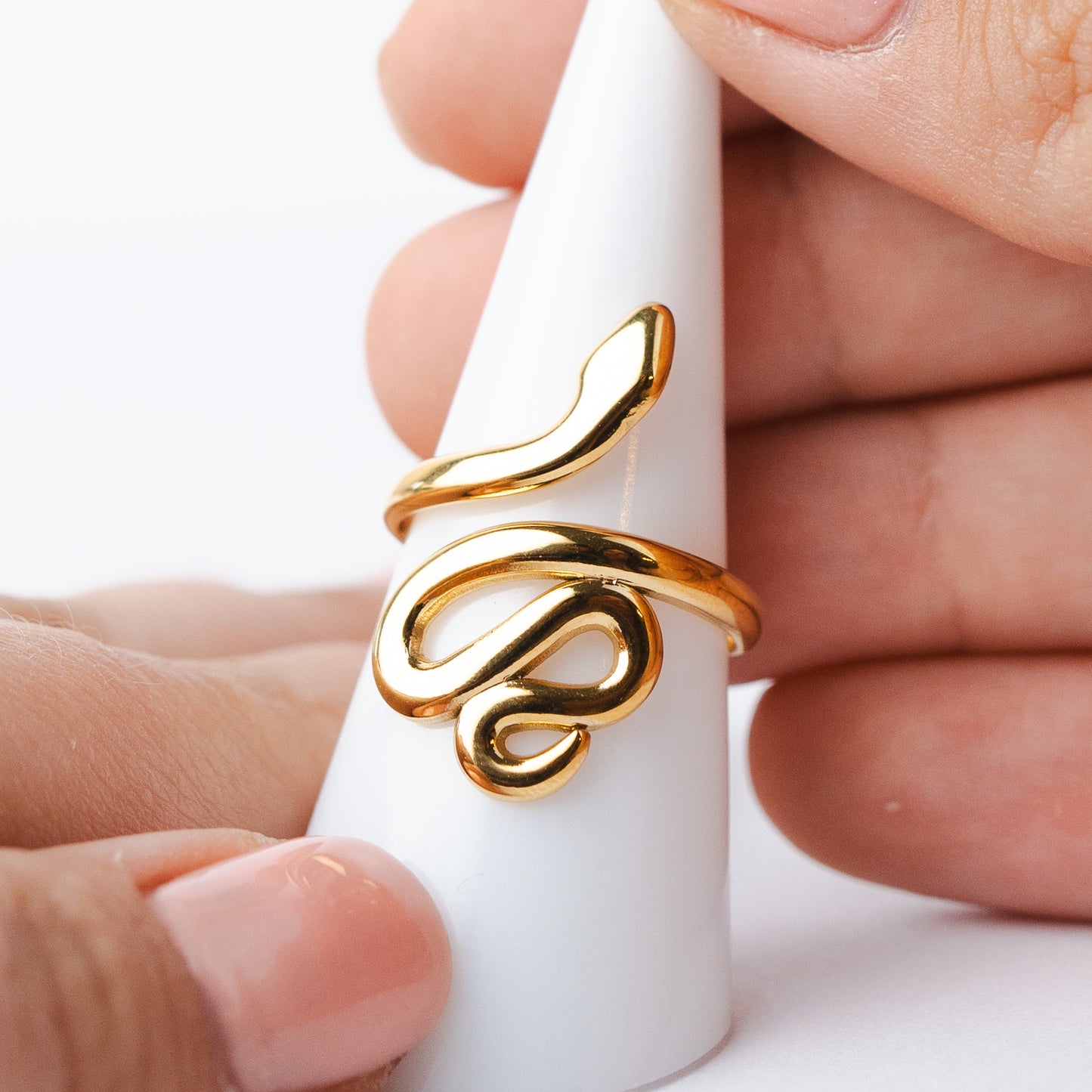 Anillo ajustable serpiente bañado en oro