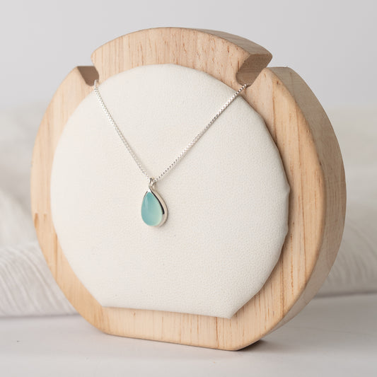 Collar punto gota calcedonia