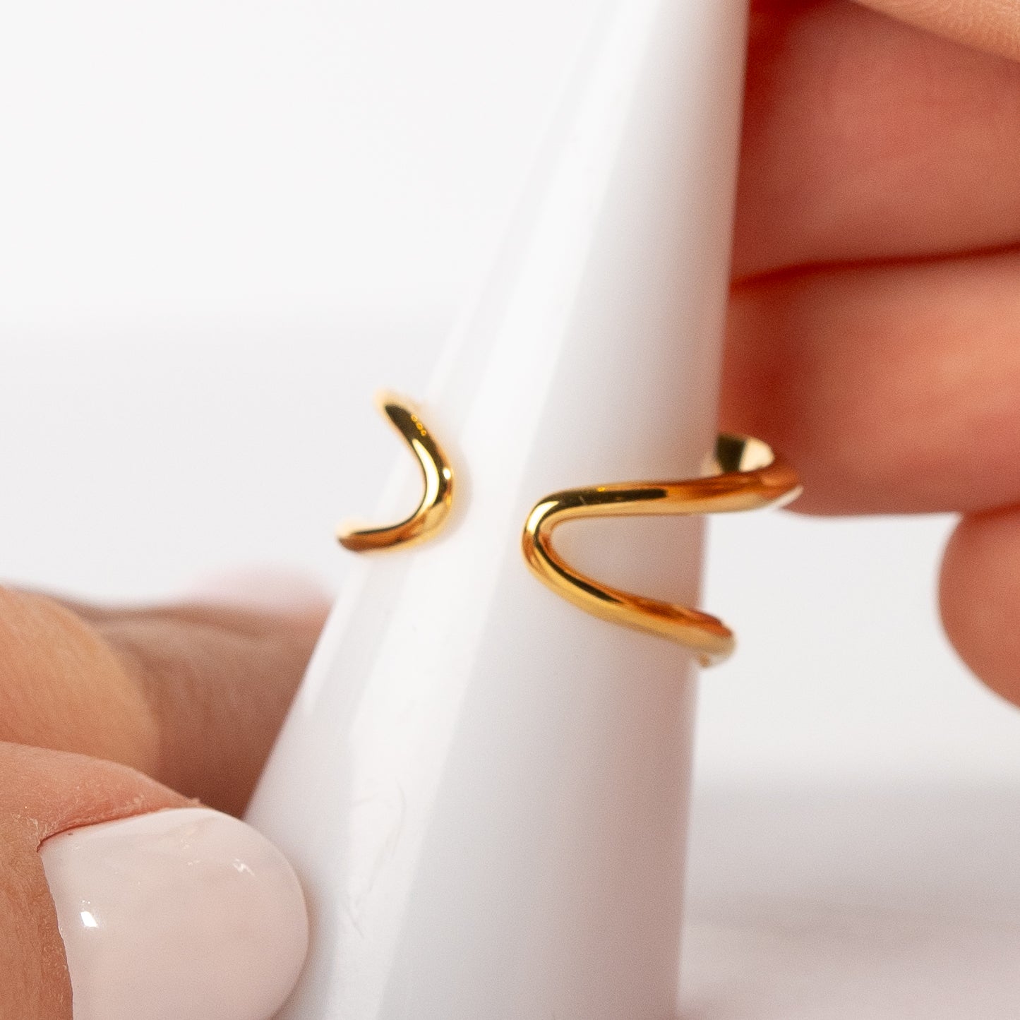 Anillo ajustable perla dorada