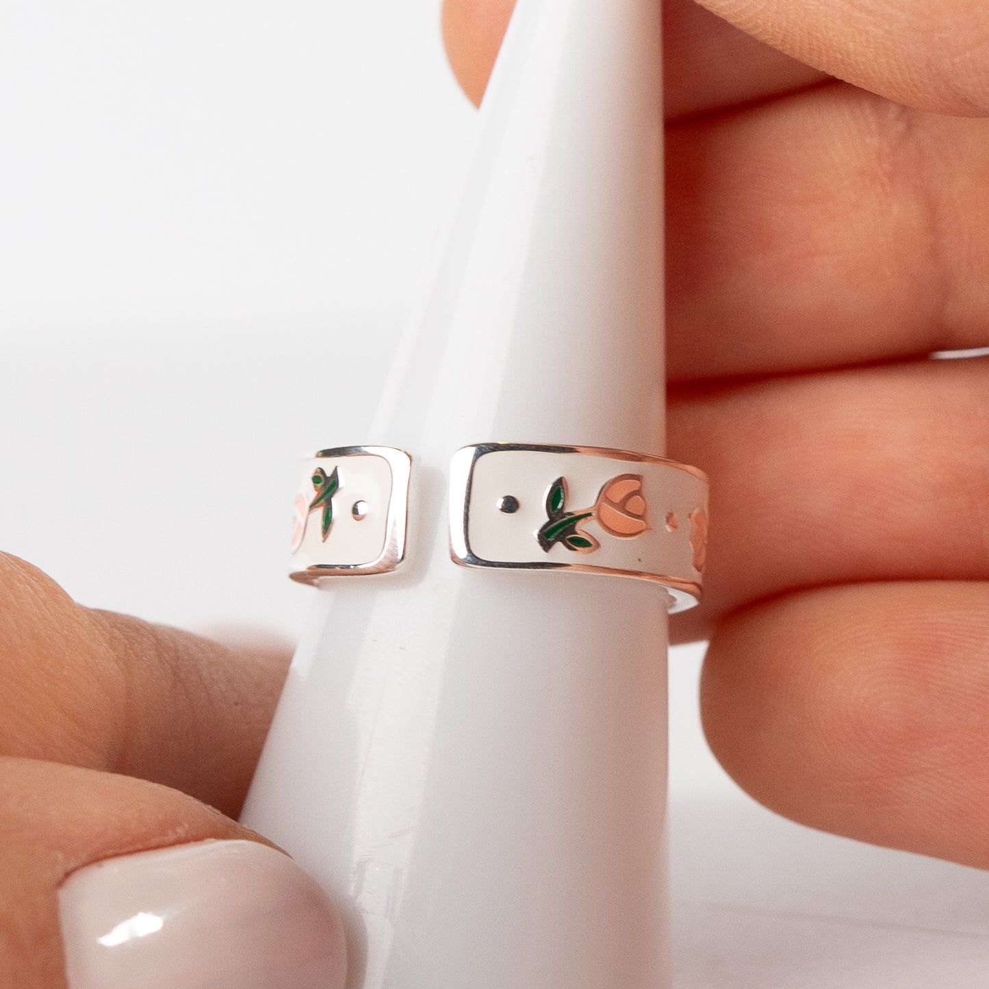 Anillo ajustable tulipanes rosados