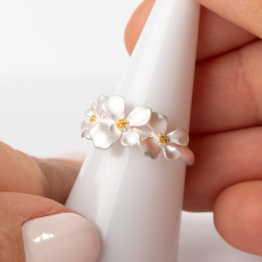 Anillo ajustable flores