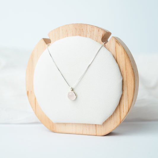 Collar punto cuarzo rosa