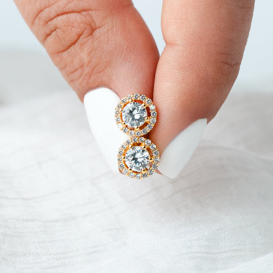 Aros pegados circones bañado en oro