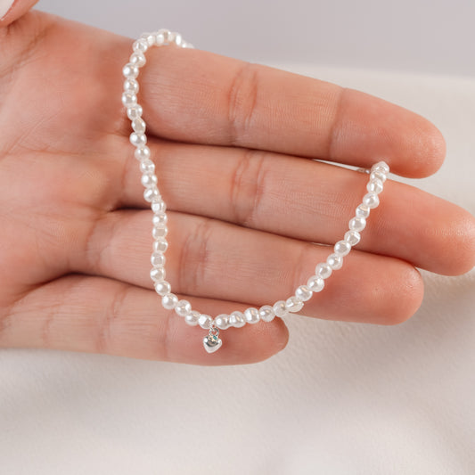 Tobillera perlas y corazón