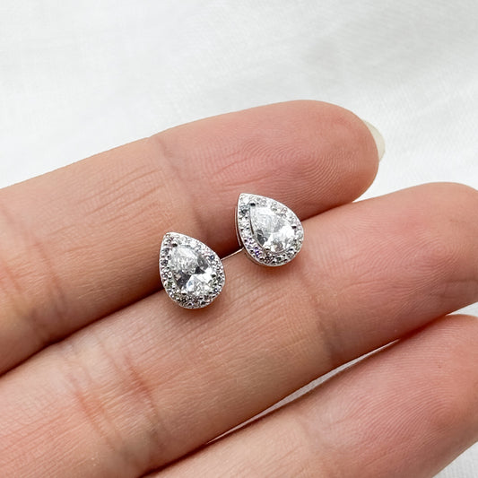 Aros pegados gota circones