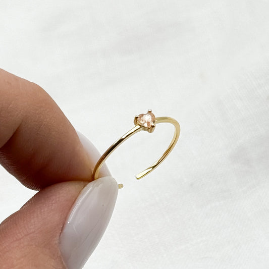 Anillo ajustable corazón circón champaña bañado en oro