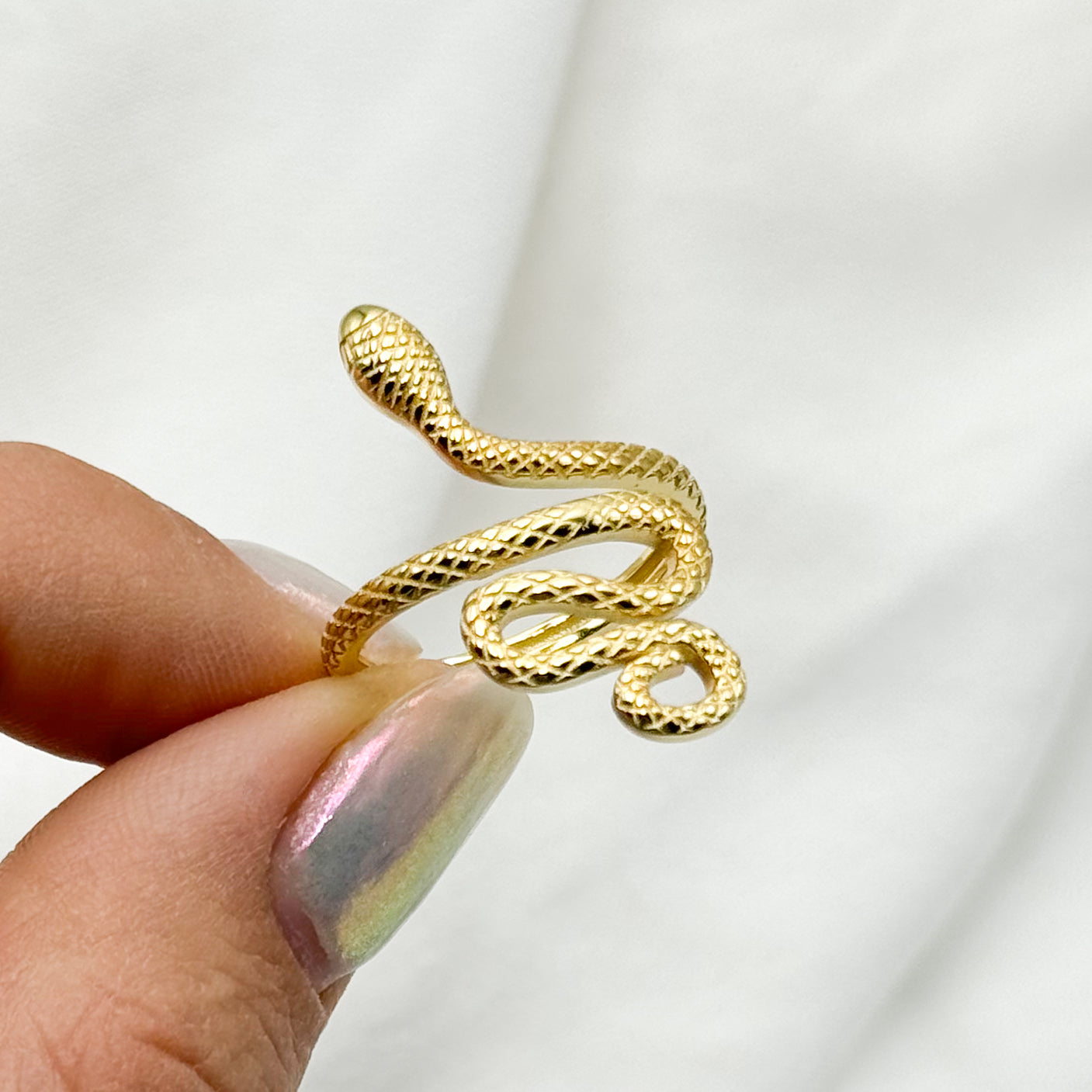 Anillo ajustable serpiente bañado en oro