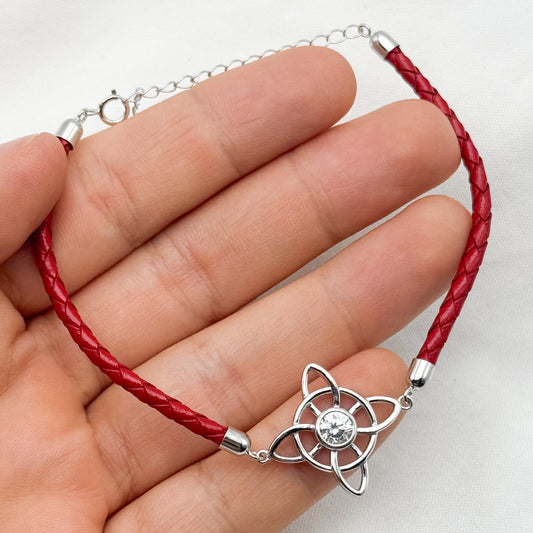 Pulsera hilo rojo nudo de bruja