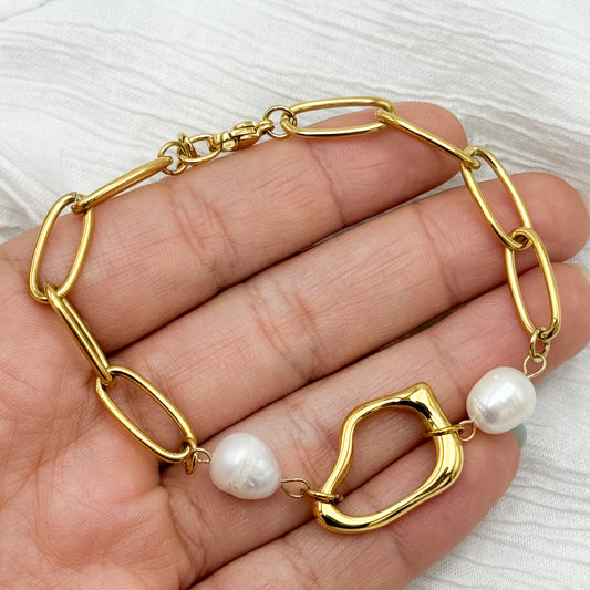 Pulseras perlas y eslabones bañado en oro