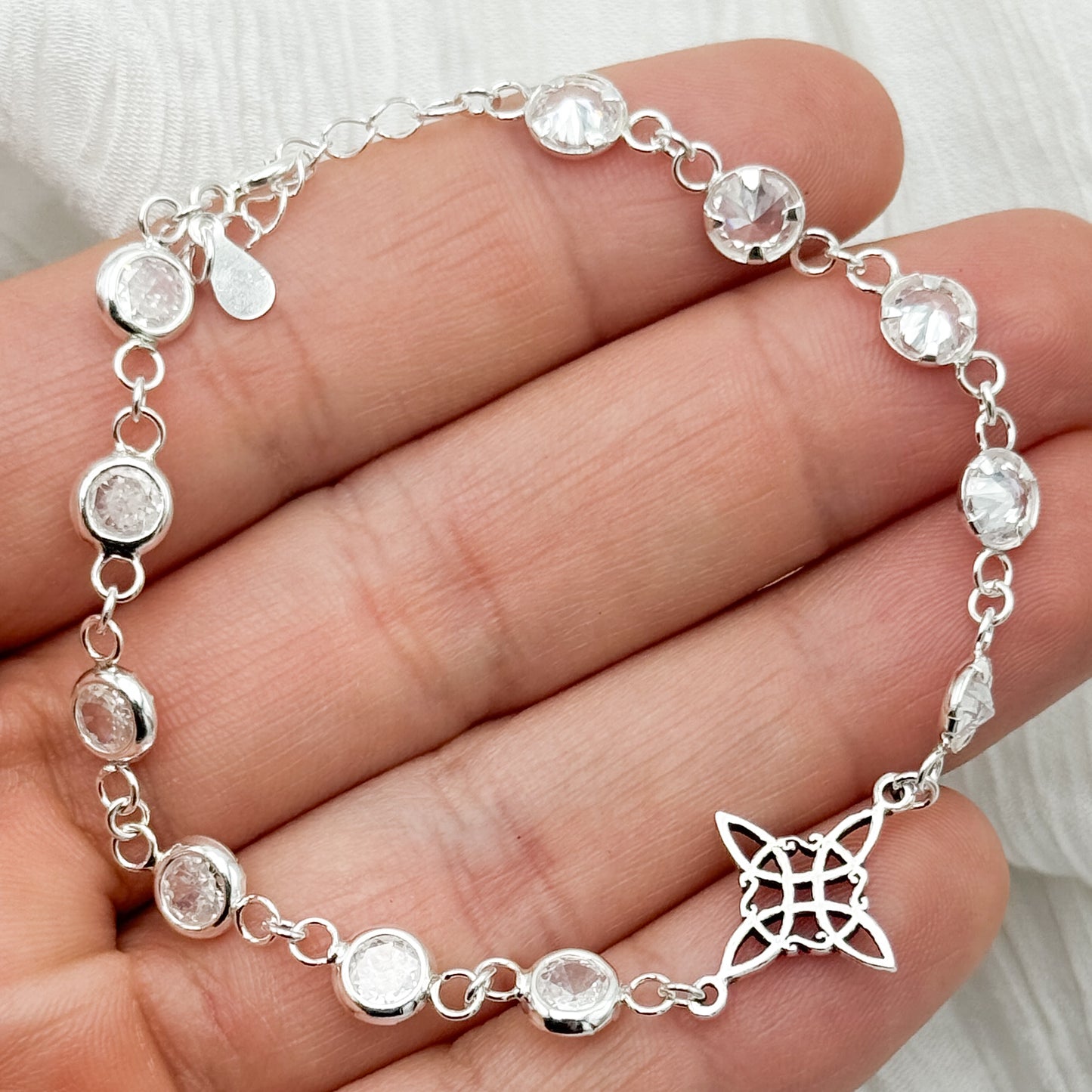 Pulsera nudo de bruja circones