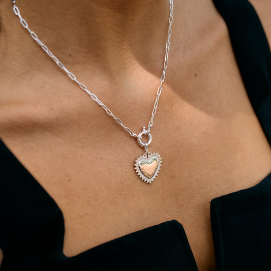 Collar de corazón timón